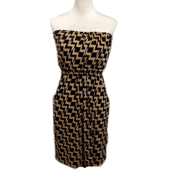 Three Pink Hearts Trixxi 🩷🩷🩷, black & taupe chevron strapless dress M - Picture 1 of 5